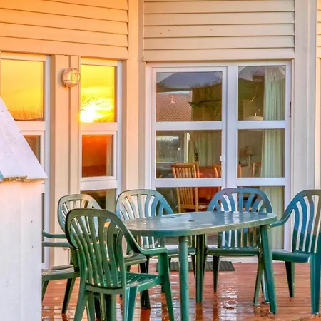 Awesome In With 2 Bedrooms, Sauna&wifi * Friedrichskoog